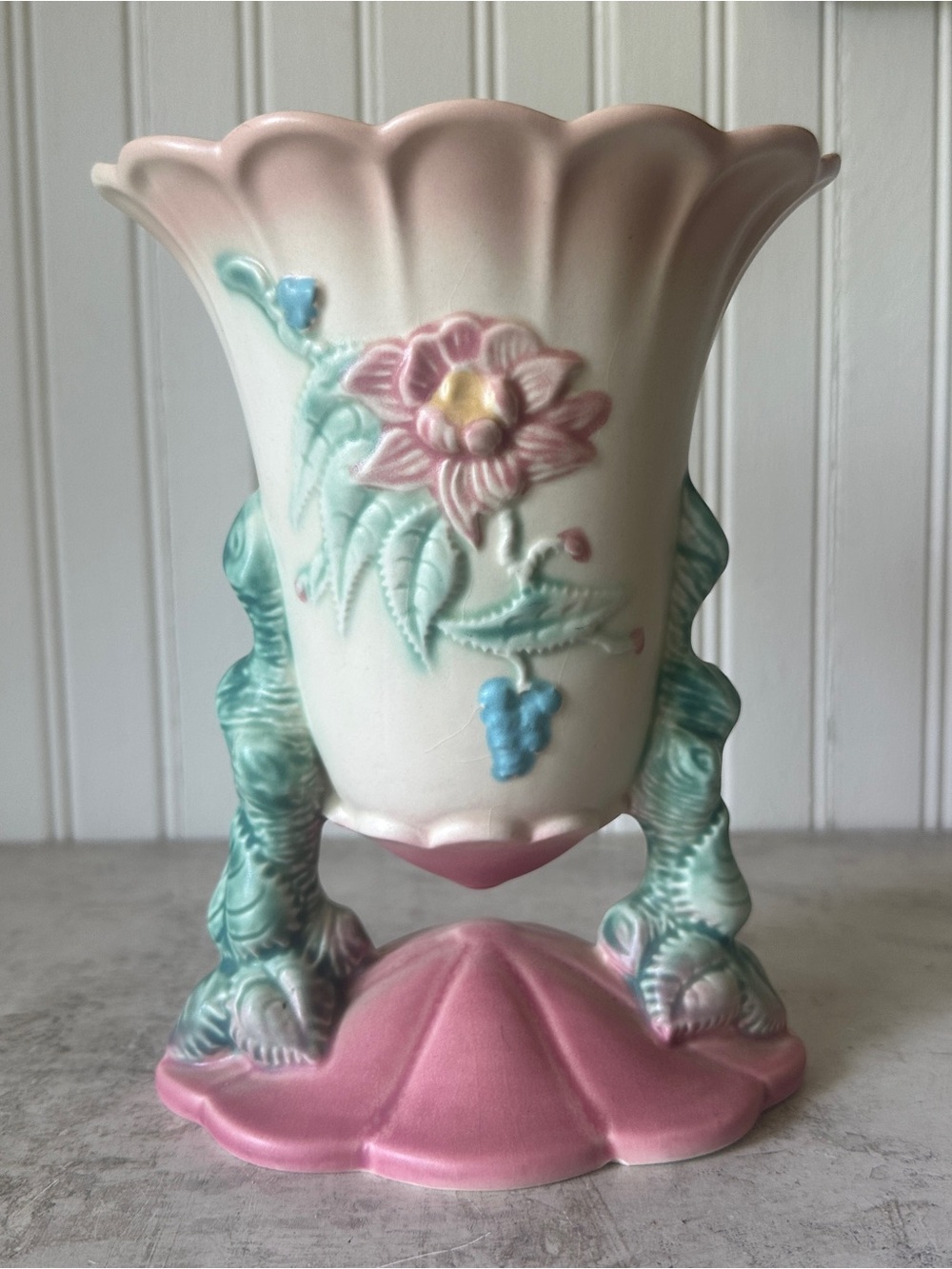 Hull Pottery Woodland Vase Pink & Green W-17 Floral 8” Vintage 1940s EUC